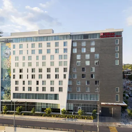 Hilton Garden Inn Montreal Midtown, Quebec, Canada-2